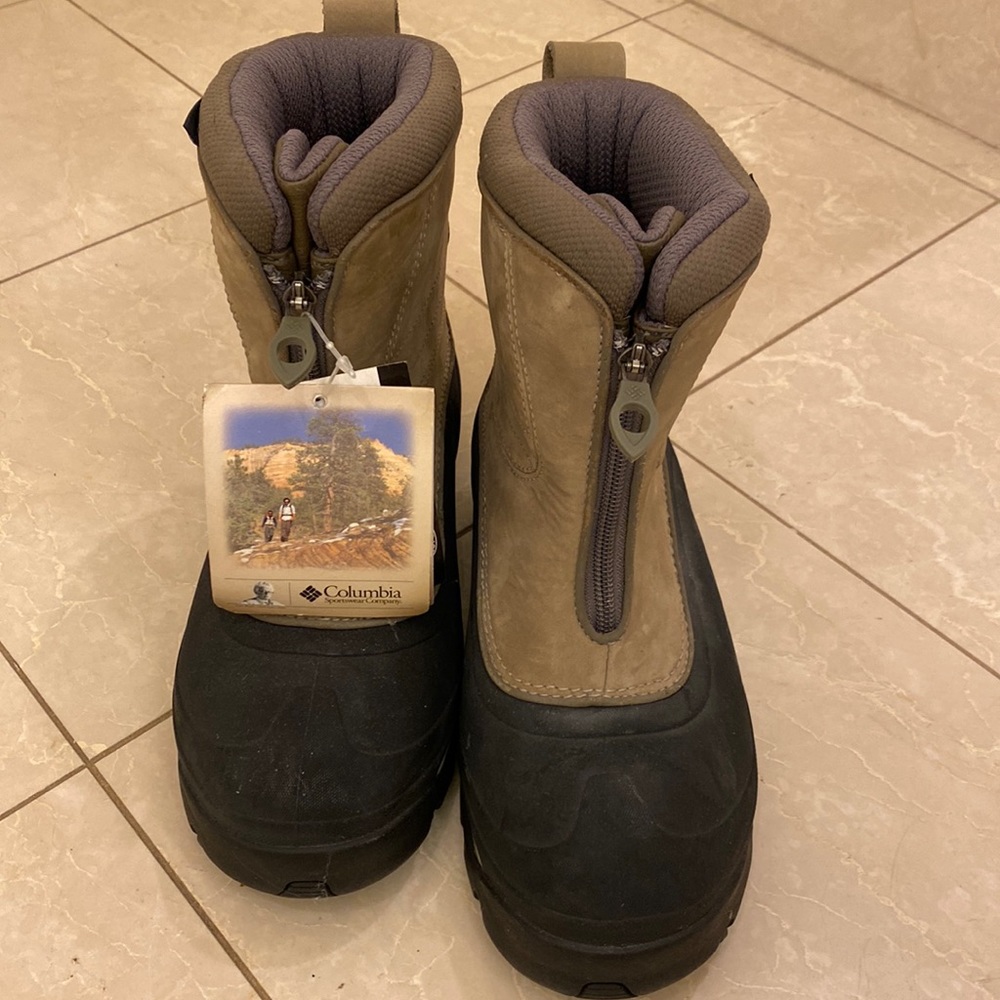 Columbia Bugazip insulated snow/hiking boots